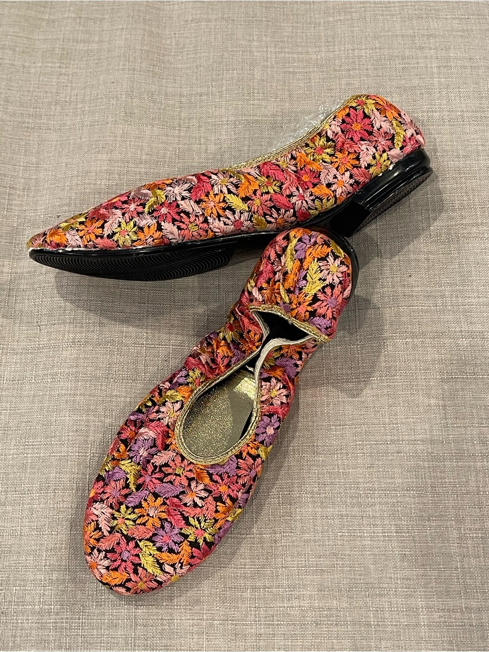 Vintage Multicolor flower brocade foldable ballet flat Feather Mocs USA sz 8-8.5
